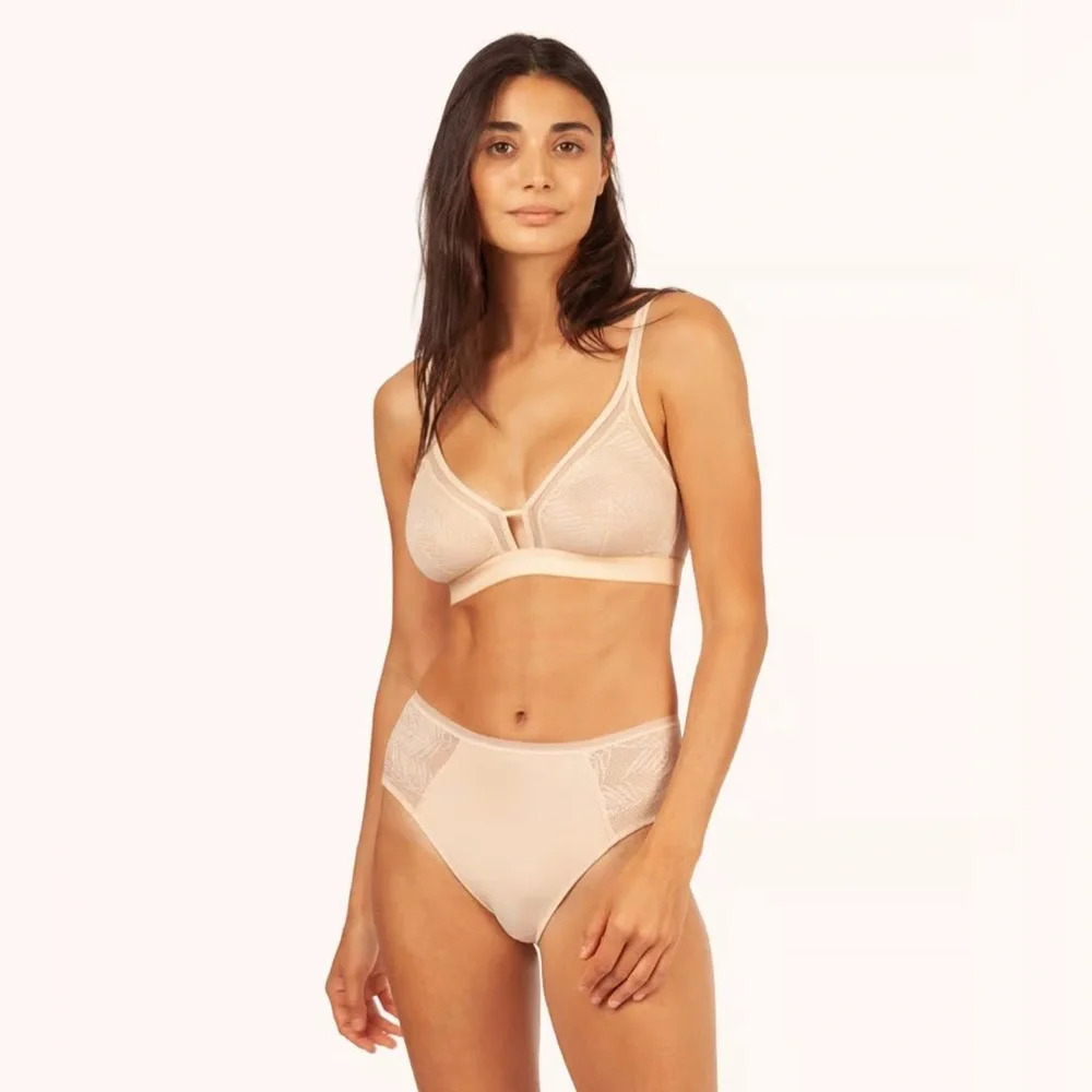 NWT Lively The Smooth Lace Bralette: Toasted Almond Size Small - Picture 3 of 9